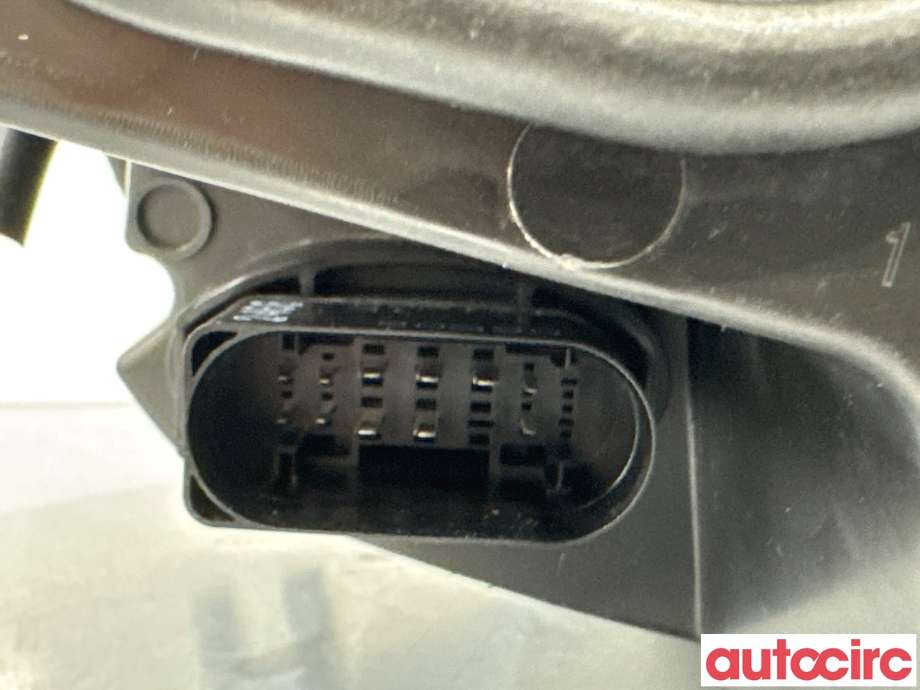 Frontlykt venstre xenon til Audi A4 2020-->> (Type V, Fase 2) (B9) (B9) (AUDI|8W094103||8W0941005)