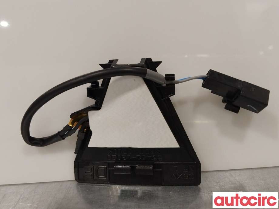 Diverse deler til Toyota Corolla 2019-->>  (TOYOTA|8640112011|8646112020)