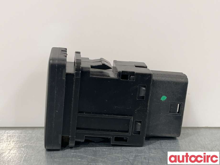 Bryter diverse til Mitsubishi Outlander 2015-->> (Type III, Fase 2)  (MITSUBISHI|8610A132|)