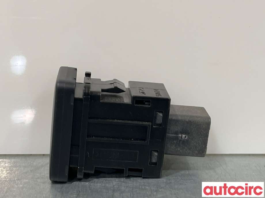 Bryter diverse til Mitsubishi Outlander 2015-->> (Type III, Fase 2)  (MITSUBISHI|8610A088|)
