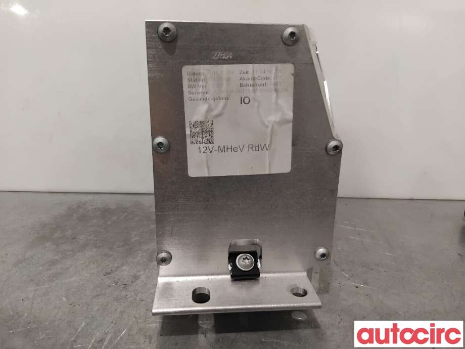 Batterikasse/feste til Audi A6 2001-2004 (Type II, Fase 2) (C5) (C5) (AUDI|8W0915172B|)