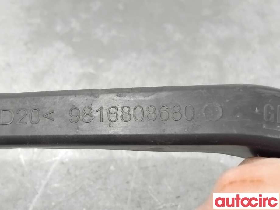 Støtfangerving høyre bak til Peugeot Partner 2019-->> (Type III) (PEUGEOT|9816808680|)