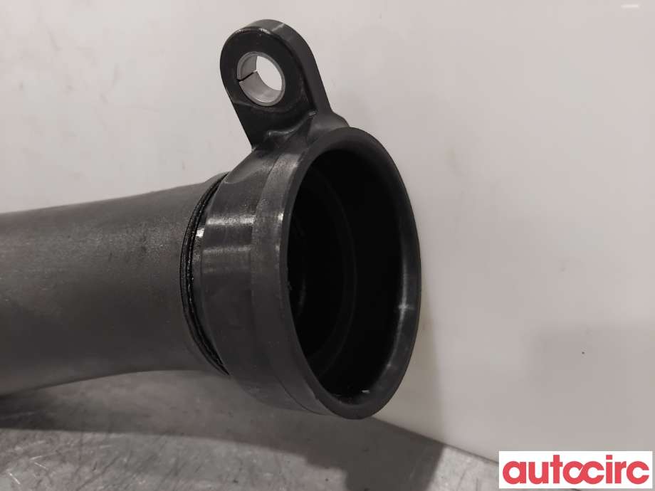 Turbo rør til Mercedes B-Klasse 2011-2018 (W246) (W246) (MERCEDES|A6510901737|)