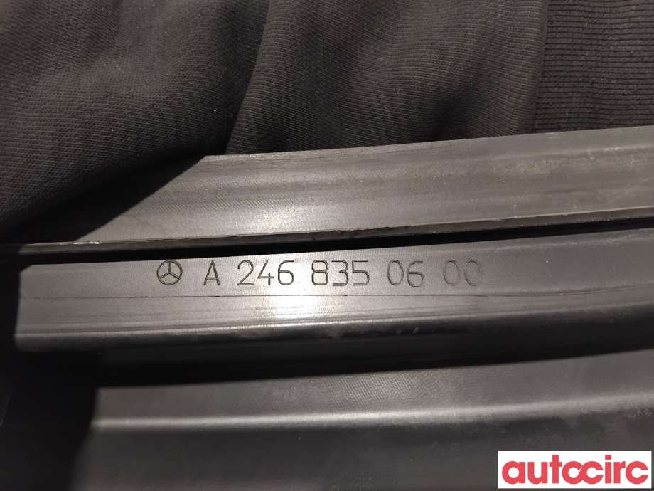 Deksel til Mercedes B-Klasse 2011-2018 (W246) (W246) (MERCEDES|A2468350600|)