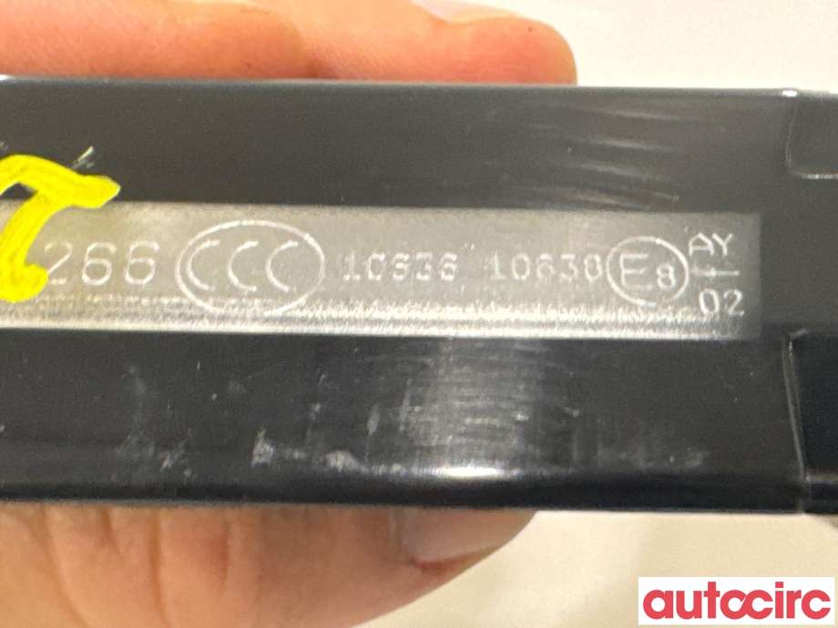Parklykt høyre til VW ID.3 2020-->>  (VOLKSWAGEN|10A941654C|00214260-05|10A941654D)
