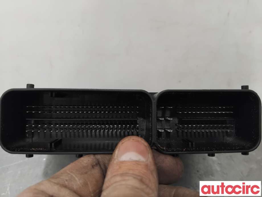 Styreenhet motor til BMW X3 2010-2017 (F25) (F25) (BMW|13618576333|0281018609|8518477)