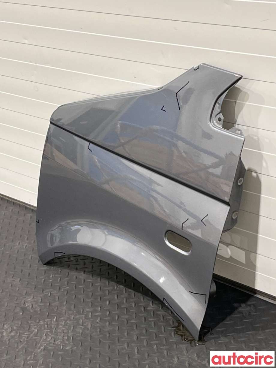 Skjerm venstre foran til VW Transporter / Caravelle 2009-2015 (Fase 2) (T5) (T5) (VOLKSWAGEN|7H0821101E)
