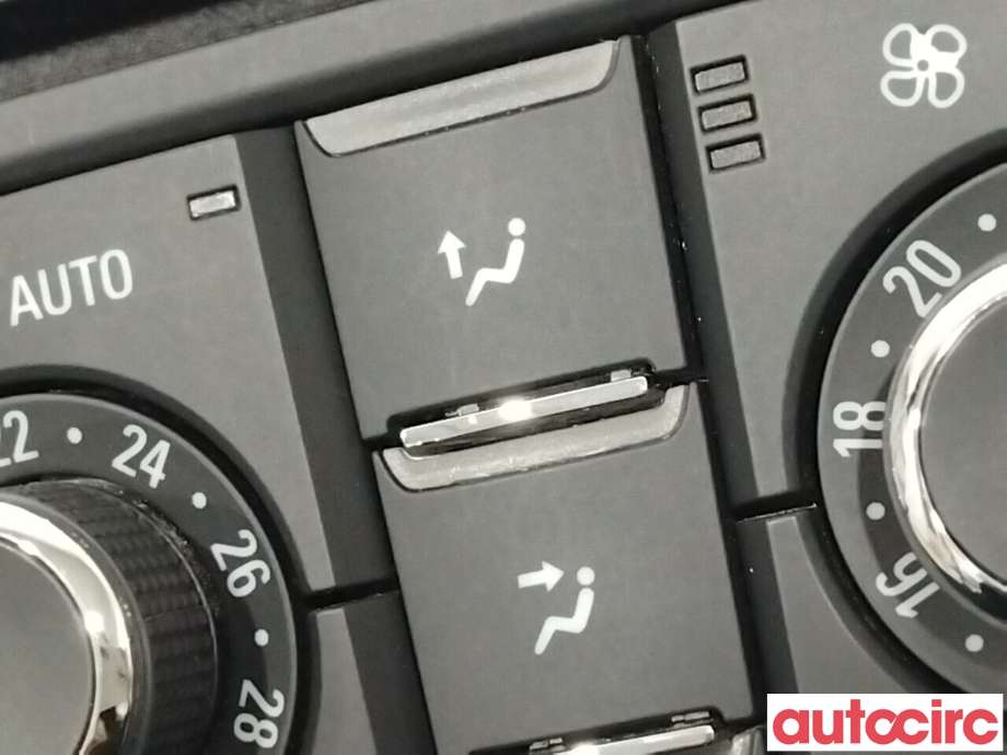 Varmeapparat betjening til Opel Astra J 2010-2015 (OPEL|13337699|13346100)