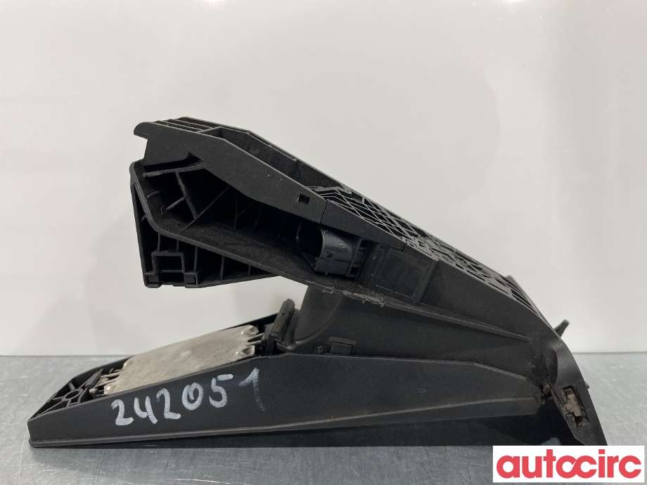 Pedal gass til BMW 5-Serie 2010-2017 (F10/F11) (F10/F11) (BMW|35426860784)