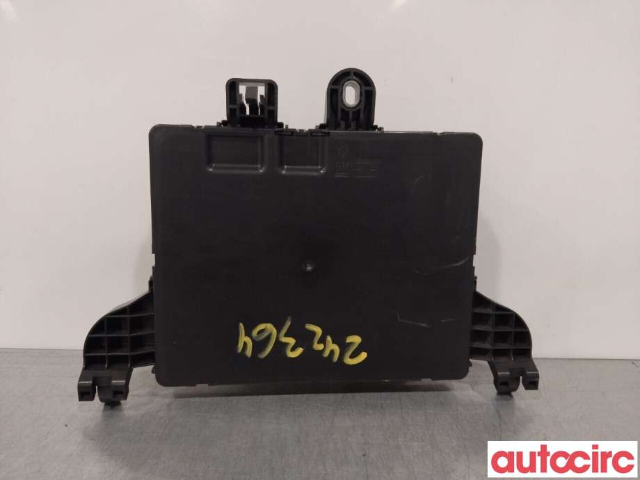 Sikringsboks til Opel Insignia A 2009-2014 (OPEL|13277318)
