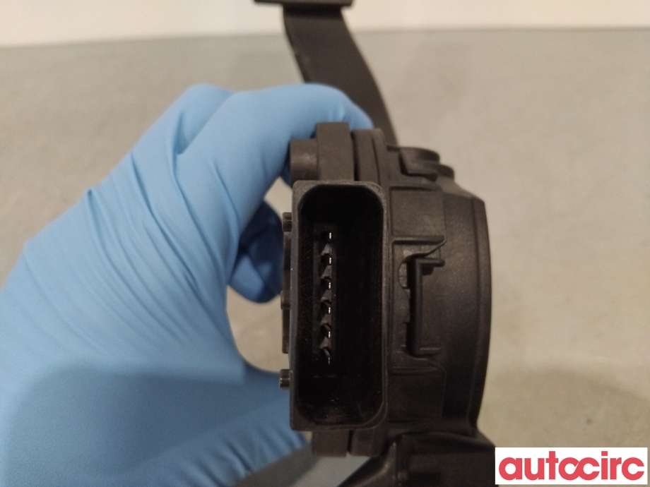 Pedal gass til Opel Insignia A 2009-2014  (OPEL|13237352)