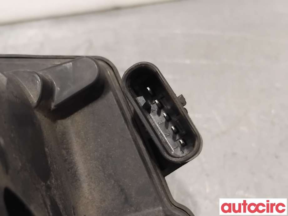 Spjeldhus til BMW 5-Serie 2010-2017 (F10/F11) (F10/F11) (BMW|13548512452|A2C80221200)