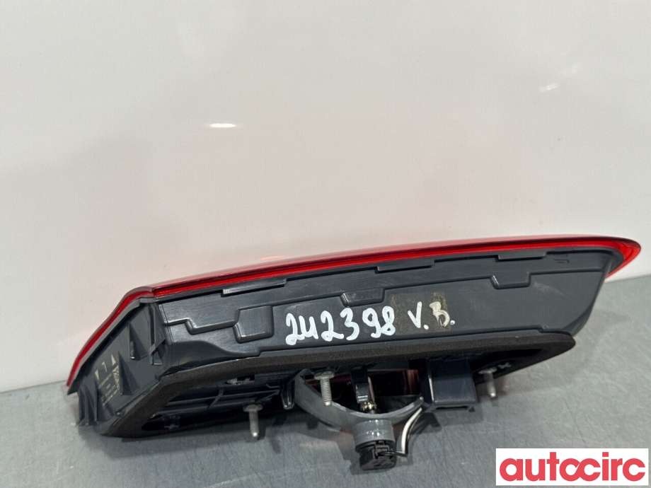 Baklykt venstre indre til BMW 5-Serie 2017-->> (G30/G31) (G30/G31) (BMW|63217376473||6321-7376473)