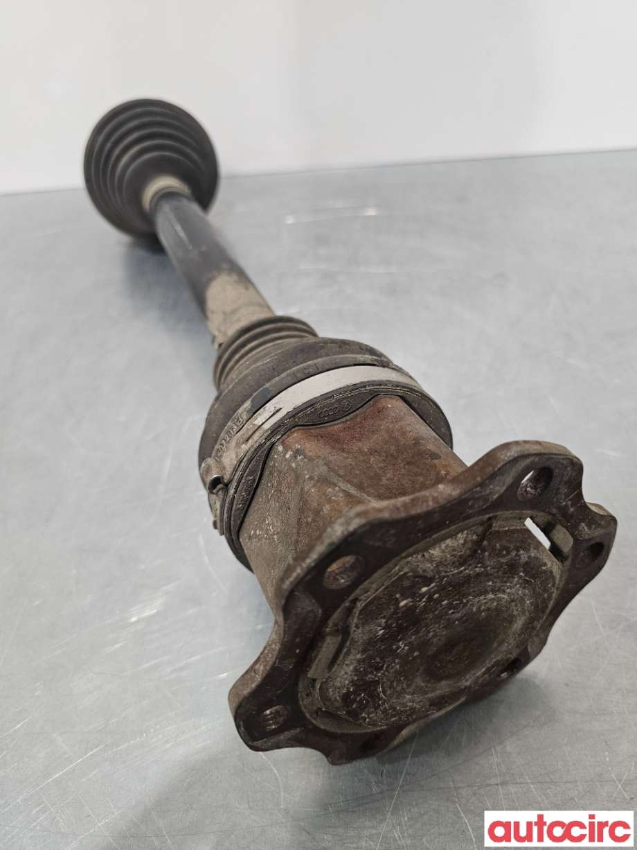 Drivaksel høyre foran til Audi A4 2007-2014 (Type IV) (B8) (B8) (AUDI|8K0407271P)
