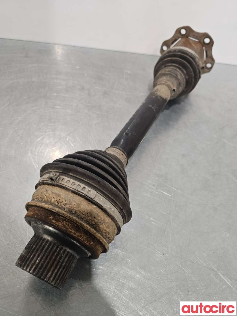 Drivaksel høyre foran til Audi A4 2007-2014 (Type IV) (B8) (B8) (AUDI|8K0407271P)