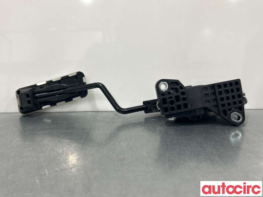 Pedal gass til Toyota GT86 2012-->> (TOYOTA|SU00300953|1988009040)