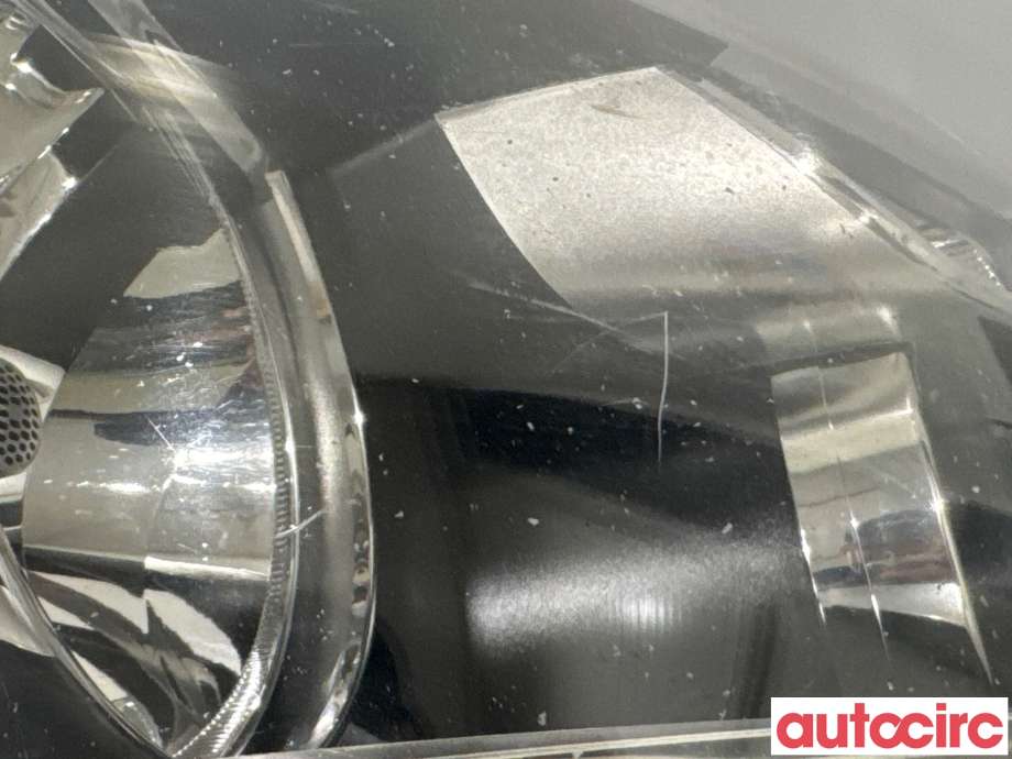 Frontlykt høyre halogen til VW Transporter / Caravelle 2009-2015 (Fase 2) (T5) (T5) (VOLKSWAGEN|7E1941016S|030125320200|7E1941016C)