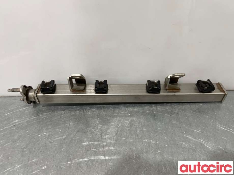 Dyseskinne (fuelrail) til Hyundai i10, 2008-2013 (Type I)  (HYUNDAI|3534003000)