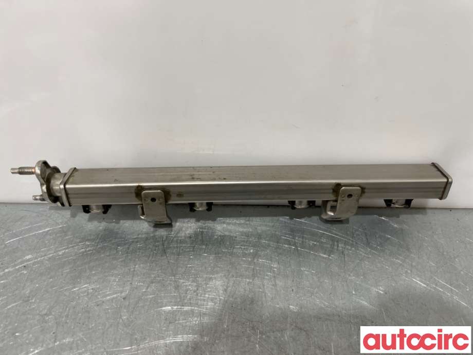 Dyseskinne (fuelrail) til Hyundai i10 2008-2013 (Type I)  (HYUNDAI|3534003000|)
