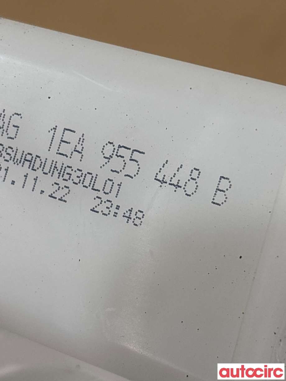 Spylertank til Audi Q4 e-tron 2021-->>  (AUDI|1EA955453J|1EA955448B)