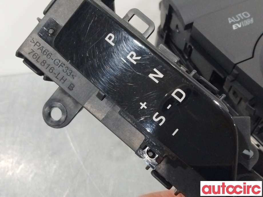 Bryter diverse til Toyota RAV4 2019-->> (Type V)  (TOYOTA|8401042211|)