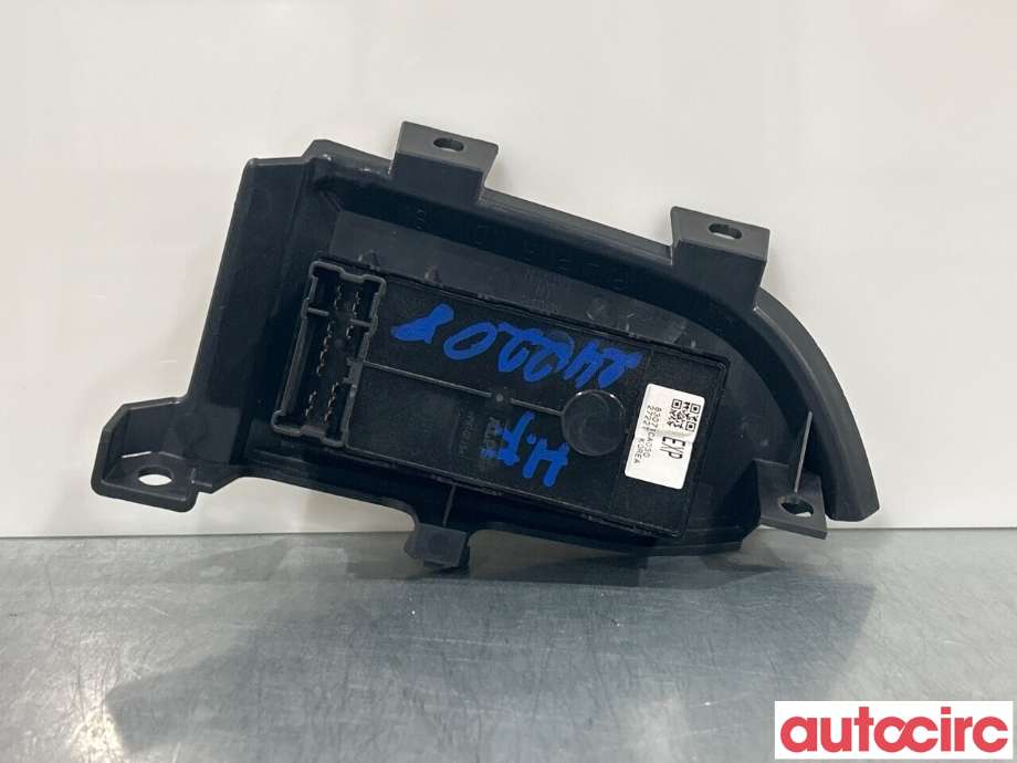 Bryter ruteheis til Toyota GT86 2012-->>  (TOYOTA|SU00302456|83071CA030)