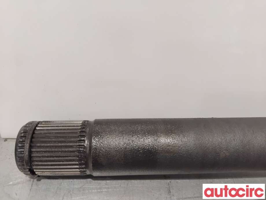 Drivaksel venstre foran til VW Touareg 2003-2007 (Type I, Fase 1) (VOLKSWAGEN|7L6407271HX||7L6407271H)