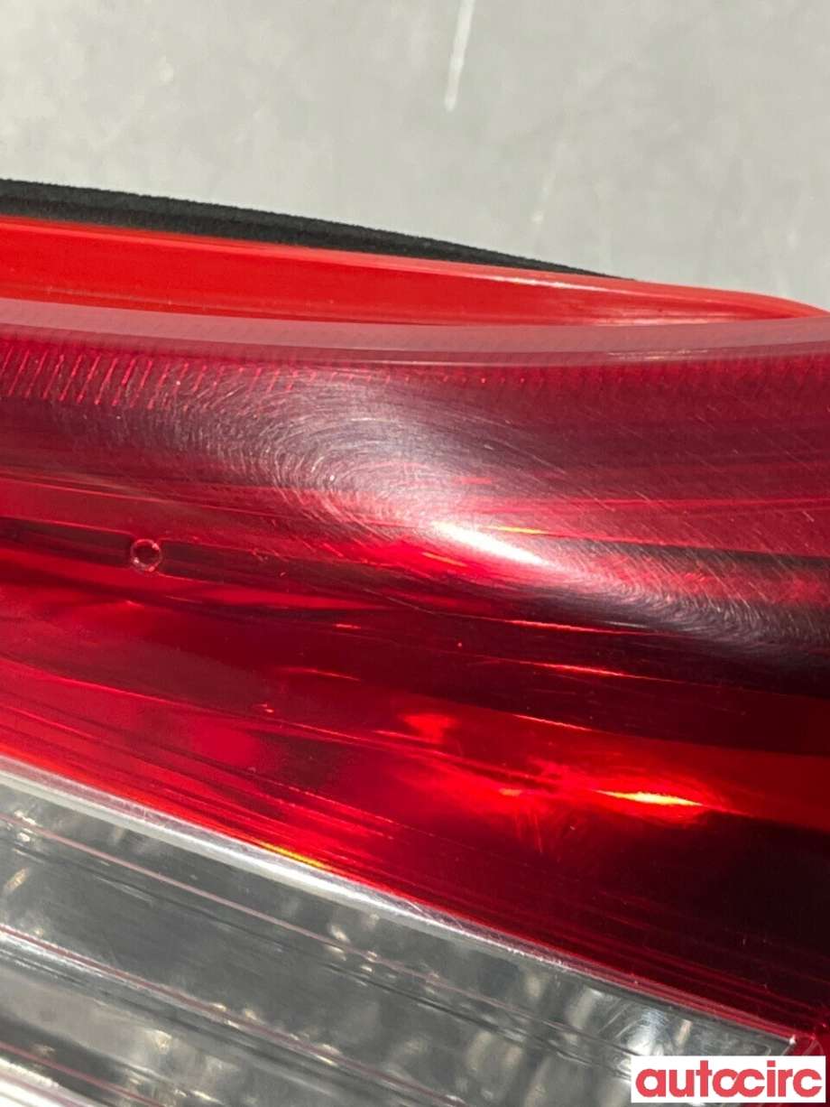 Baklykt høyre indre til Toyota Auris 2015-2019 (Type II, Fase 2) (TOYOTA|8158102460)