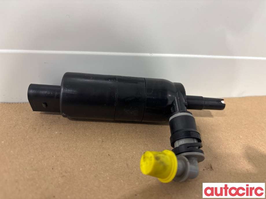 Spylerpumpe til BMW X3, 2010-2017 (F25) (F25) (BMW|67637217792)