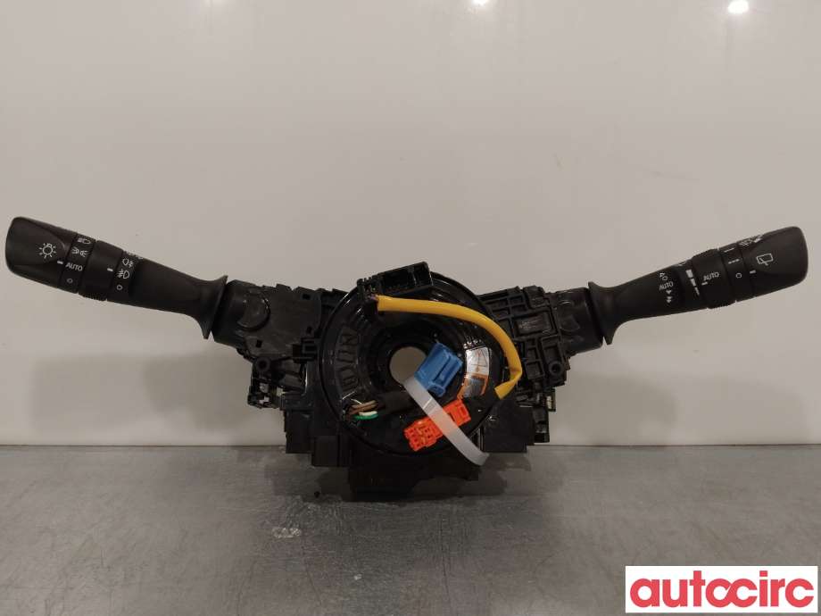 Bryter combi til Toyota RAV4 2016-2019 (Type IV, Fase 2) (TOYOTA|8465212A90|8414033250|)