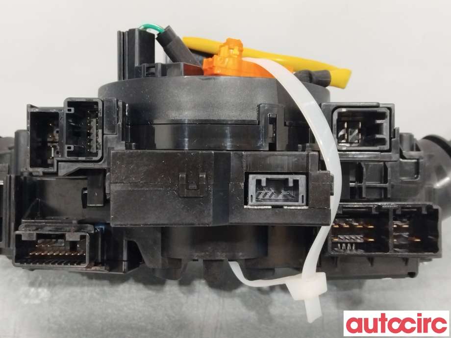 Bryter combi til Toyota RAV4 2016-2019 (Type IV, Fase 2) (TOYOTA|8465212A90|8414033250|)