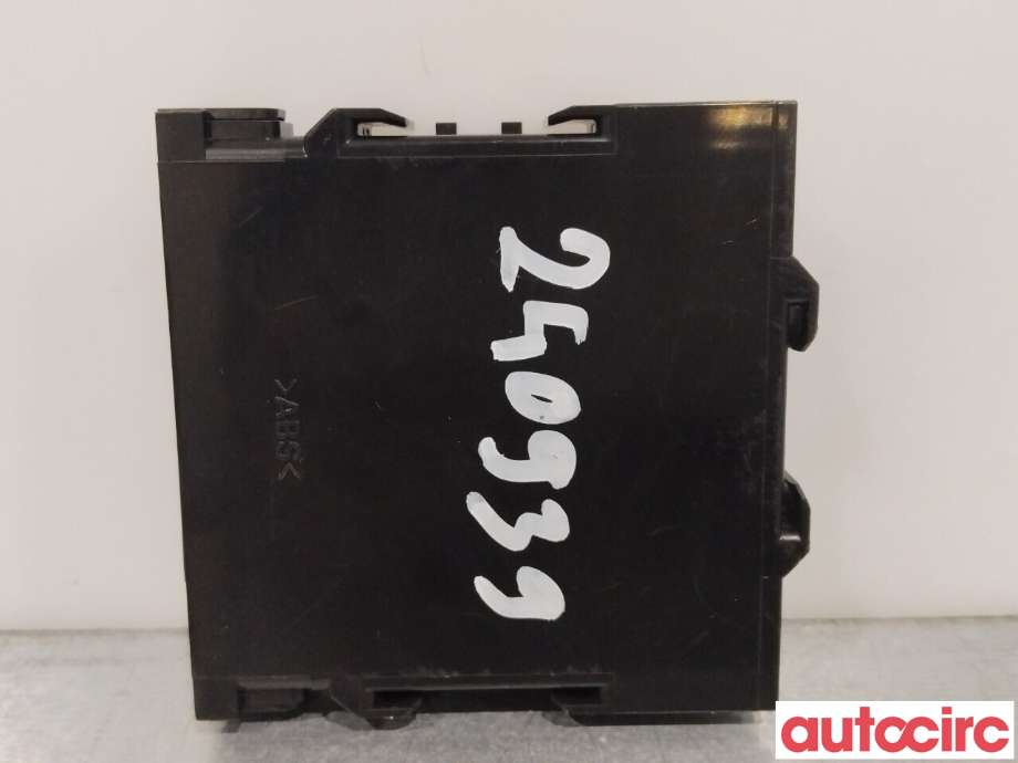 Styreenhet parkering til Toyota RAV4 2016-2019 (Type IV, Fase 2)  (TOYOTA|8934042040)