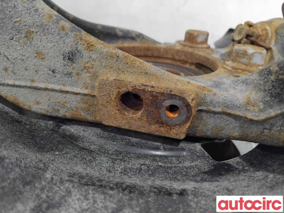 Hjulspindel venstre foran til Toyota Yaris Cross (SUV) 2021-->>  (TOYOTA|4321202410|)