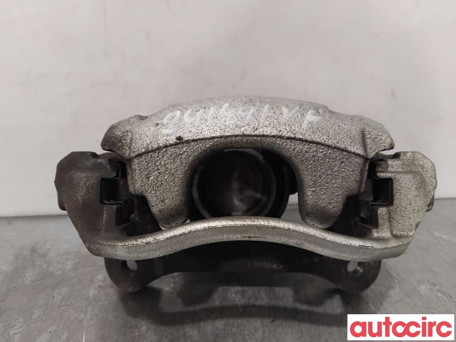 Bremsecaliper venstre foran til Toyota Yaris Cross (SUV) 2021-->> (TOYOTA|4775002490|)