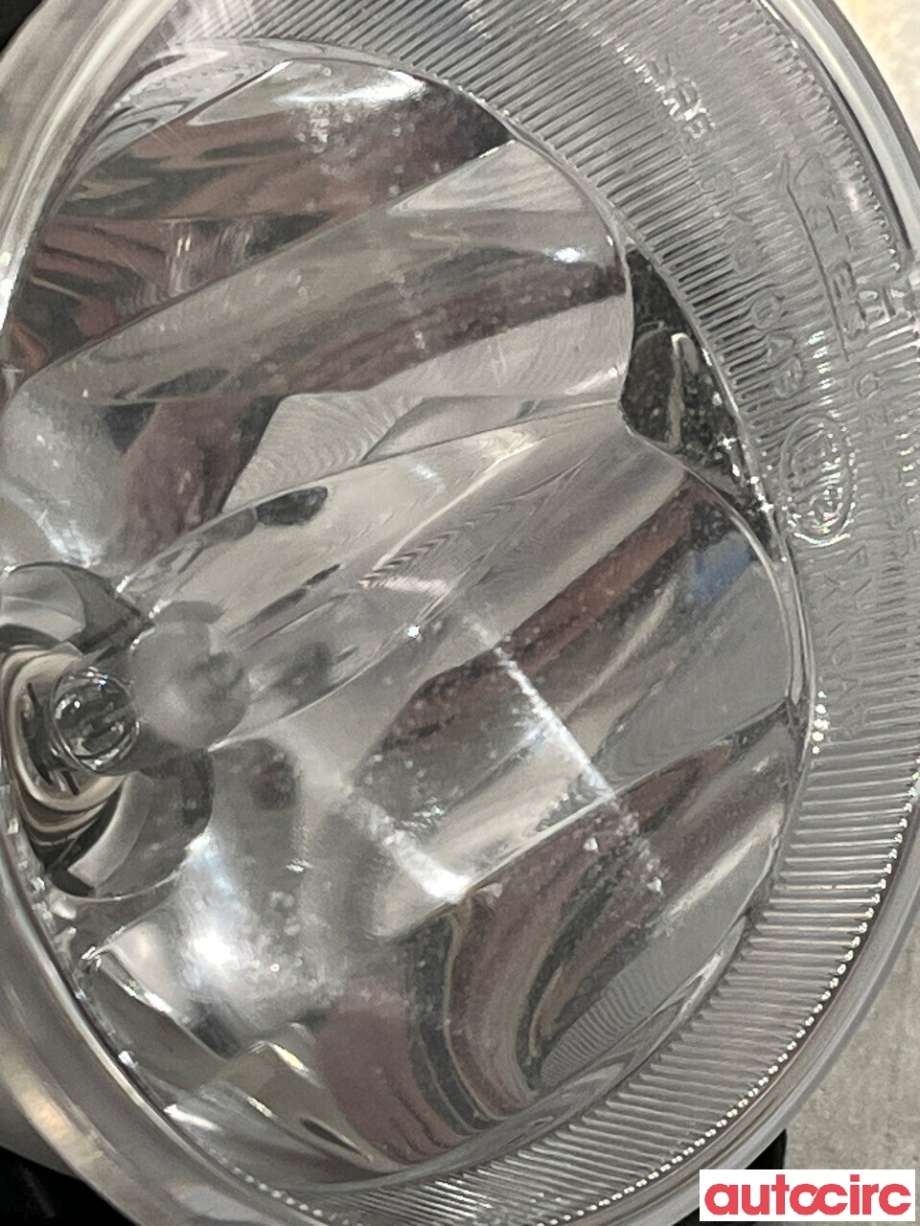 Tåkelykt venstre foran til Toyota Auris 2015-2019 (Type II, Fase 2) (TOYOTA|8122002110)
