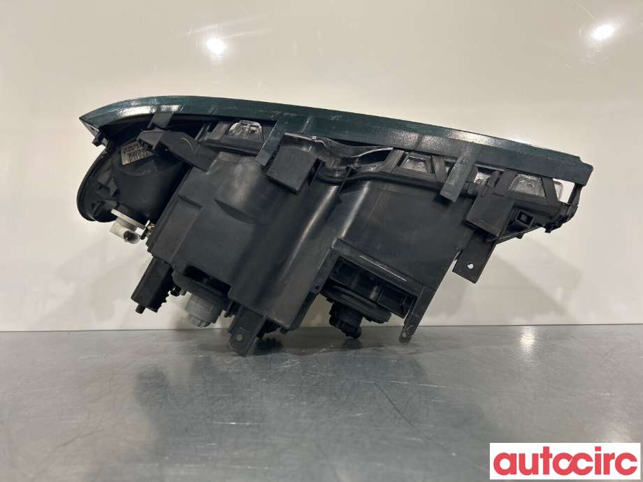 Frontlykt høyre halogen til BMW 3-Serie 1998-2005 (E46) (E46) (BMW|63127165770|6910980)