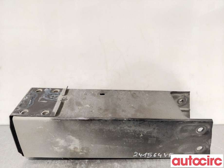 Diverse deler til Tesla Model Y, 2021-2024 (Type I)  (TESLA|1487461-00-D)