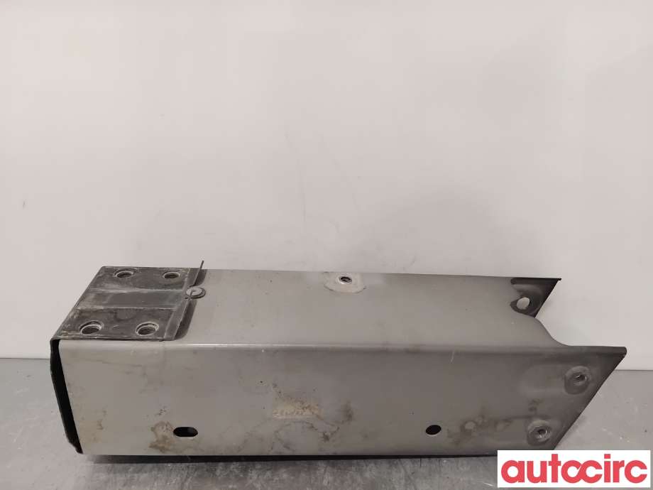 Diverse deler til Tesla Model Y 2021-2024 (Type I) (TESLA|1487461-00-D||1487461-SN-D)