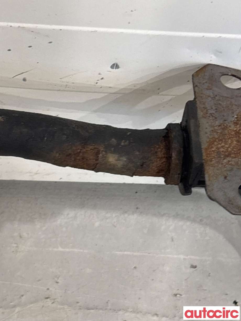 Stabilisatorstag foran til Ford Fiesta 2008-2012 (Type VI, Fase 1)  (FORD|1562799|8V51-5494-AC)