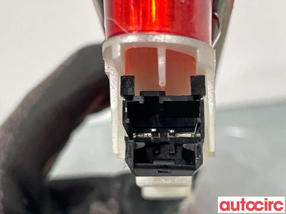 Baklykt bremselys bakrute til Peugeot Expert 2016-->> (Type III) (PEUGEOT|9811325880|)