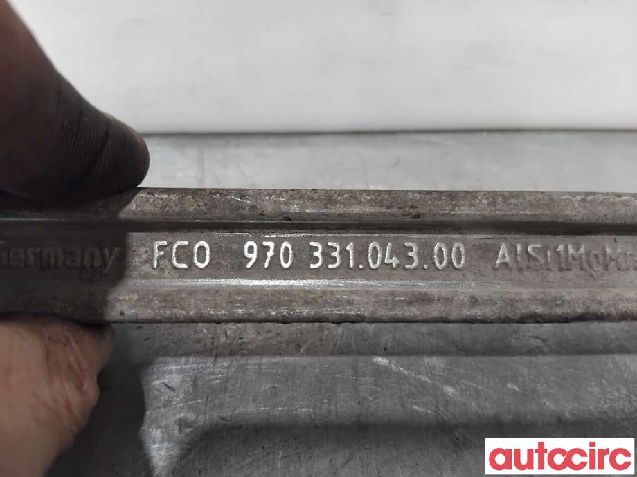 Bærebru høyre bak til Porsche Panamera 2009-2017 (Type I) (970) (970) (PORSCHE|97033104300|)