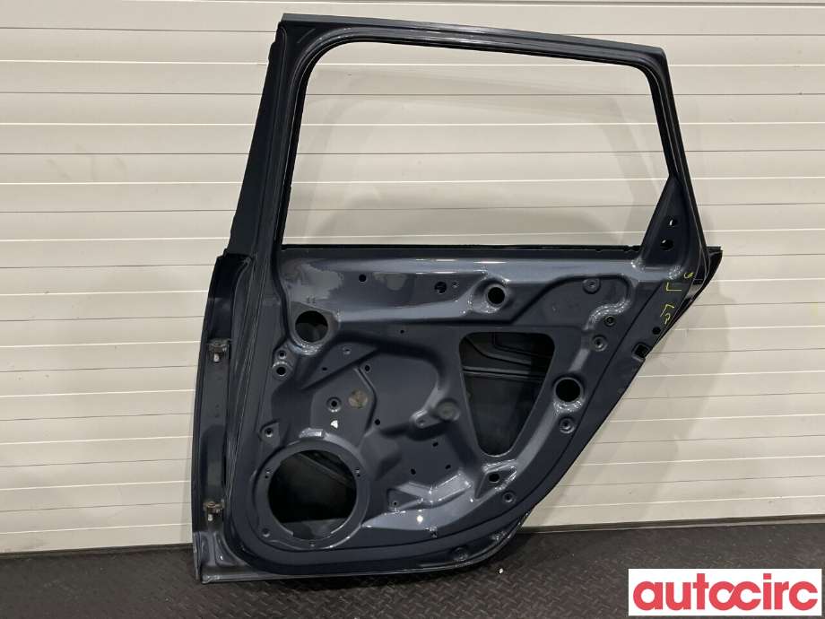 Dør høyre bak til Audi A4 2007-2014 (Type IV) (B8) (B8) (AUDI|8K9833052D)