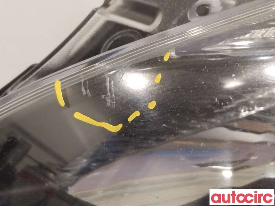 Frontlykt venstre halogen til Peugeot 2008 2013-2019 (Type I)  (PEUGEOT|9814749080|1685353980)