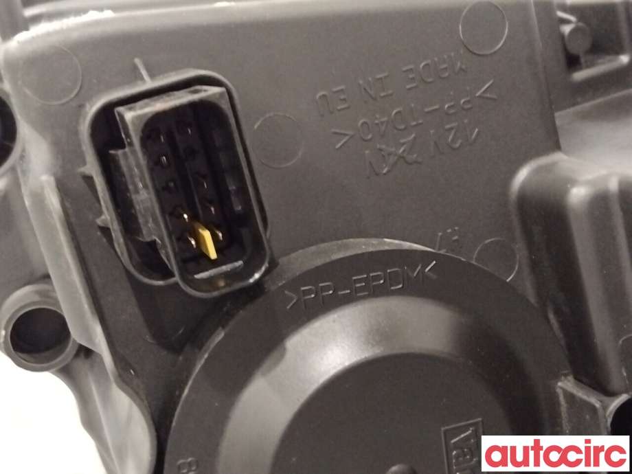 Frontlykt venstre halogen til Peugeot 2008 2013-2019 (Type I)  (PEUGEOT|9814749080|1685353980)