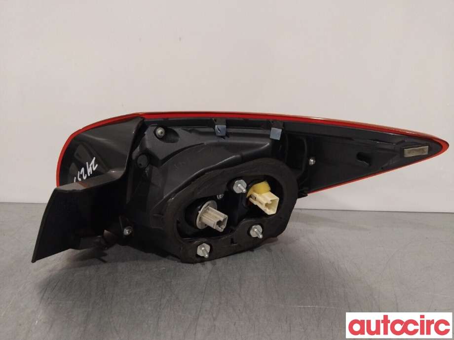 Baklykt venstre til Mazda 3 2013-2016 (Type III, Fase 1)  (MAZDA|B45D51160D)