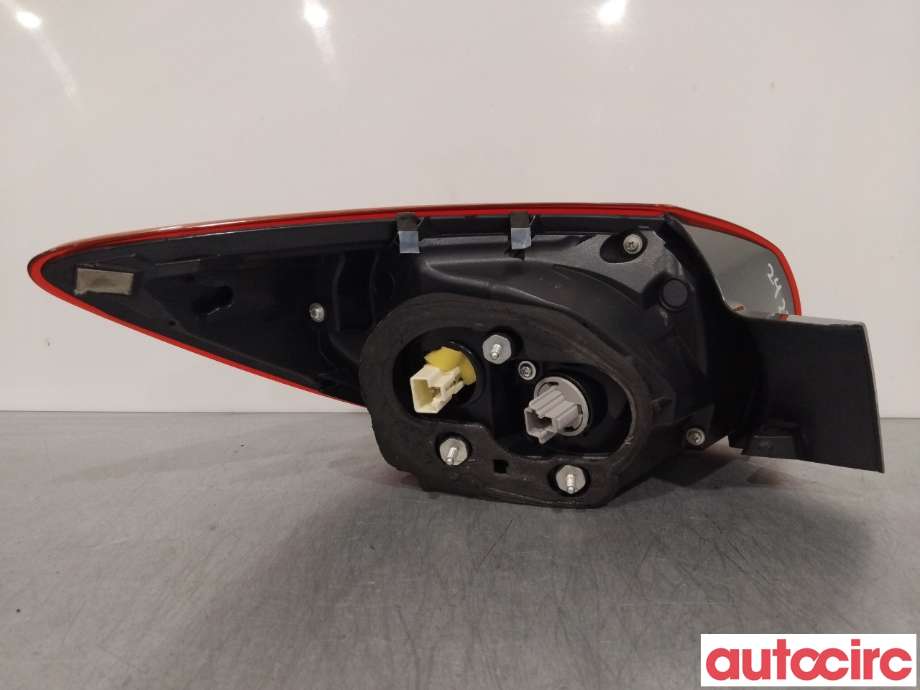 Baklykt høyre til Mazda 3 2013-2016 (Type III, Fase 1)  (MAZDA|B45D51150D)