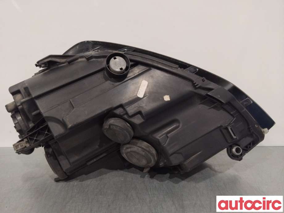 Frontlykt høyre halogen til VW Golf VII 2012-2017 (Fase 1)  (VOLKSWAGEN|5G1941006E|90024300)