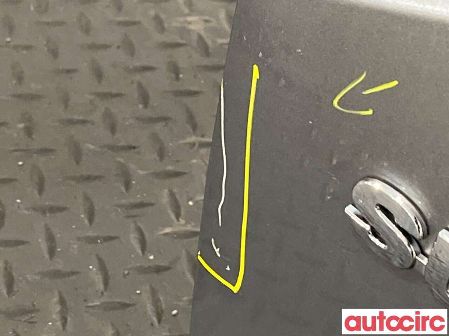 Bakluke combi til Suzuki Vitara 2015-->> (Type IV)  (SUZUKI|69100-86R00|69100-86R00-000)
