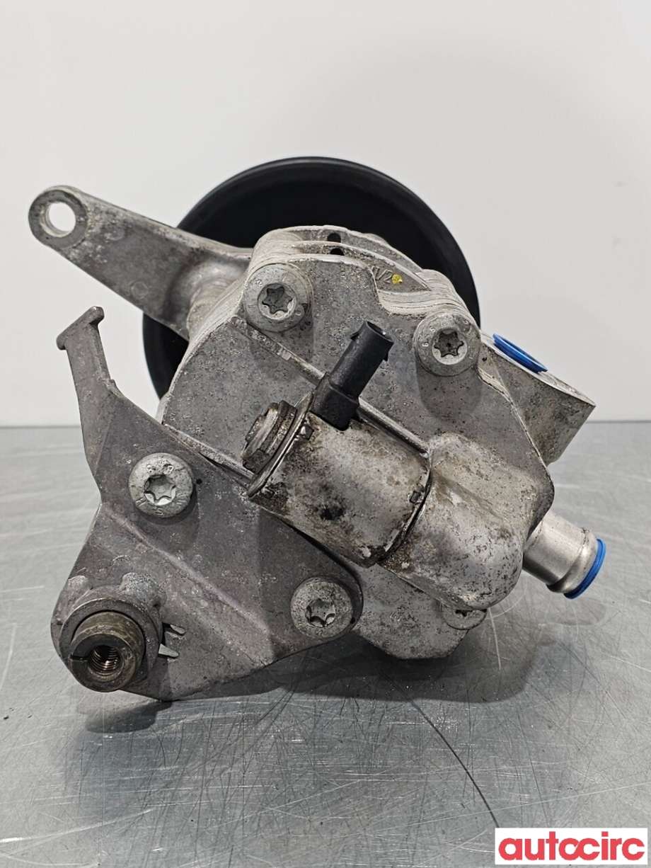 Servo pumpe mekanisk til BMW X5 2013-2018 (F15) (F15) (BMW|32416867161|686716101)