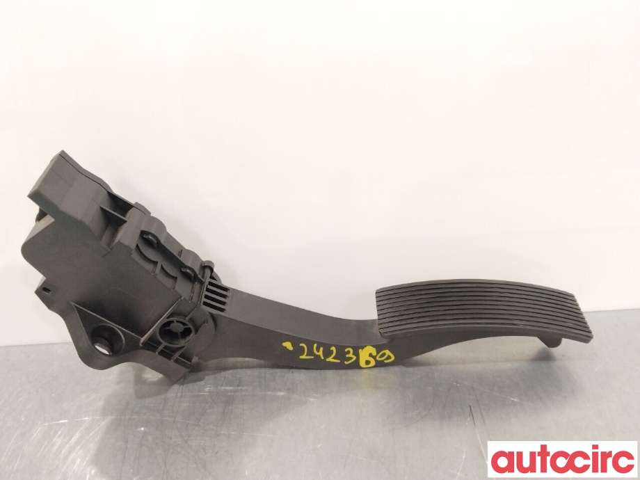Pedal gass til Mercedes B-Klasse 2011-2018 (W246) (W246) (MERCEDES|A2463001404)